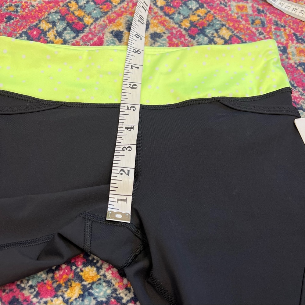 NWT Lululemon Run Pace Crop Black Polka Dot Size 4 - Picture 9 of 10